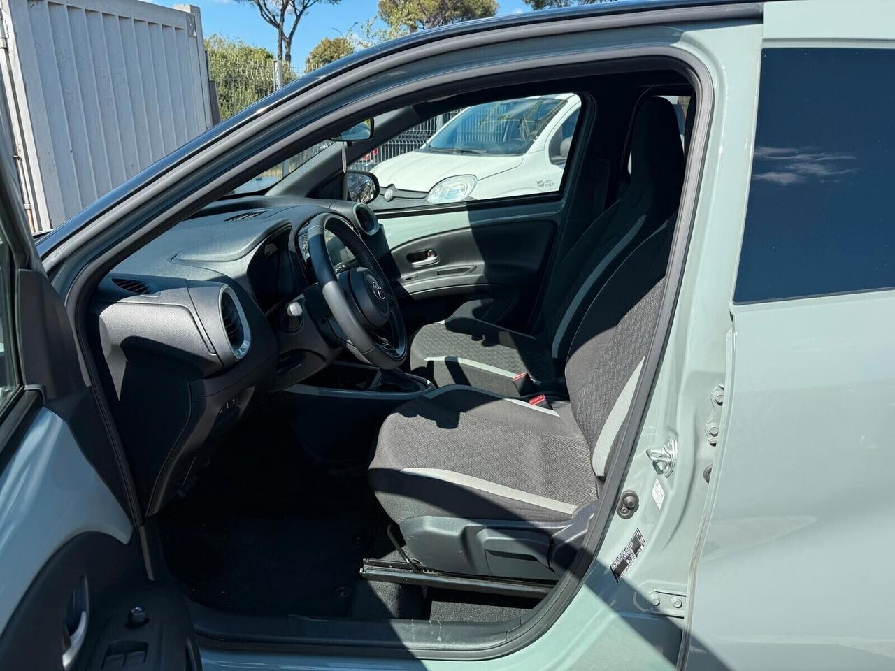 Toyota Aygo X 1.0 VVT-i 72 CV 5 porte Trend S-CVT ADATTA A NEO PATENTATI