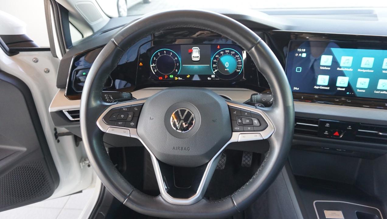 Volkswagen Golf 1.0 etsi evo Life 110cv dsg