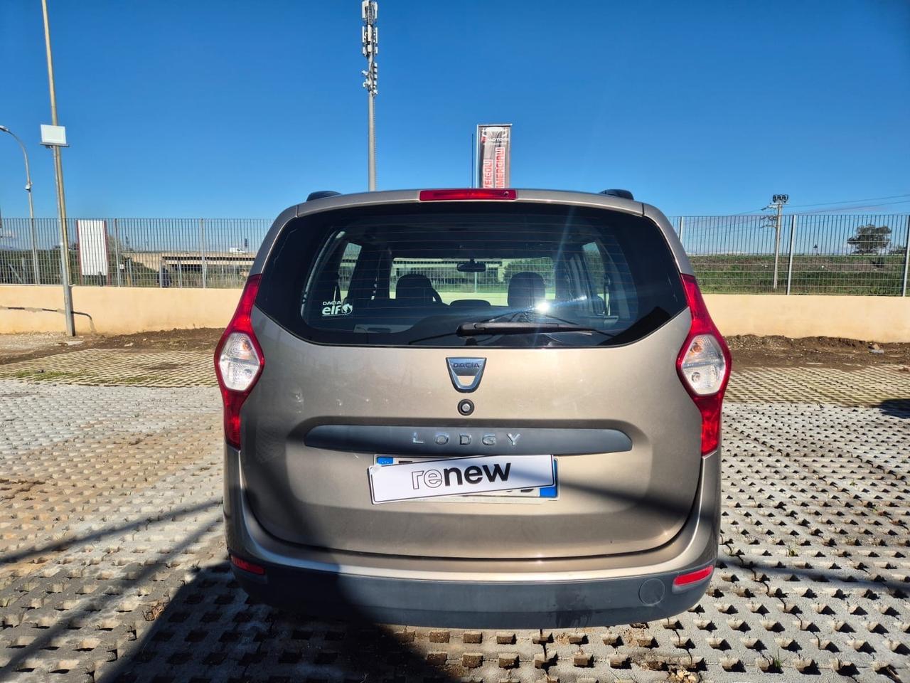 Dacia Lodgy 1.6 8V 85CV 5 posti metano scadenza 2029