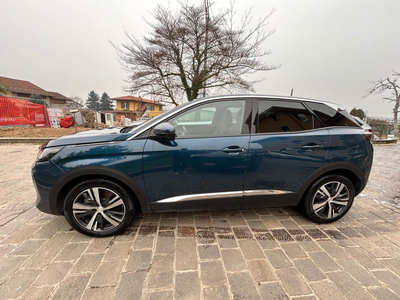 Peugeot 3008 Hybrid 225 e-EAT8 Allure