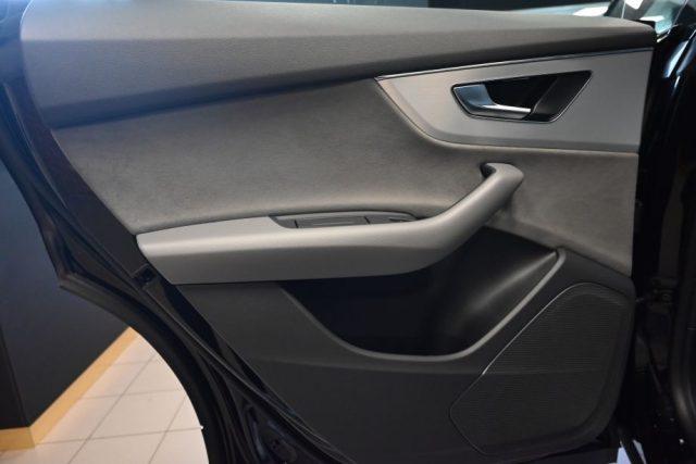 AUDI Q8 55 TFSI Q.TIP.SPORT ATT.2XS-LINE BLACKLINE 22"FULL