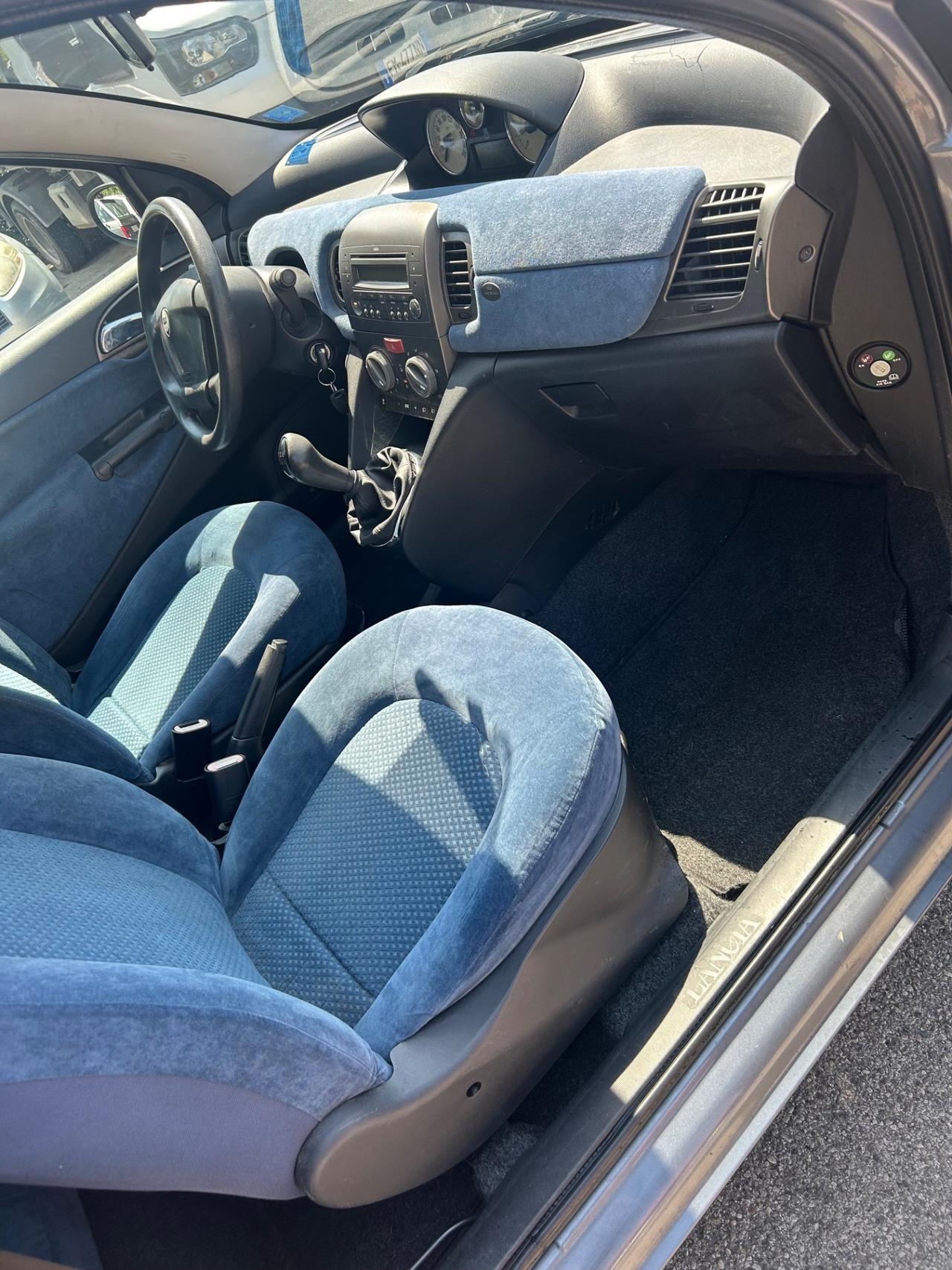Lancia Ypsilon 1.3 Multijet 16V Argento