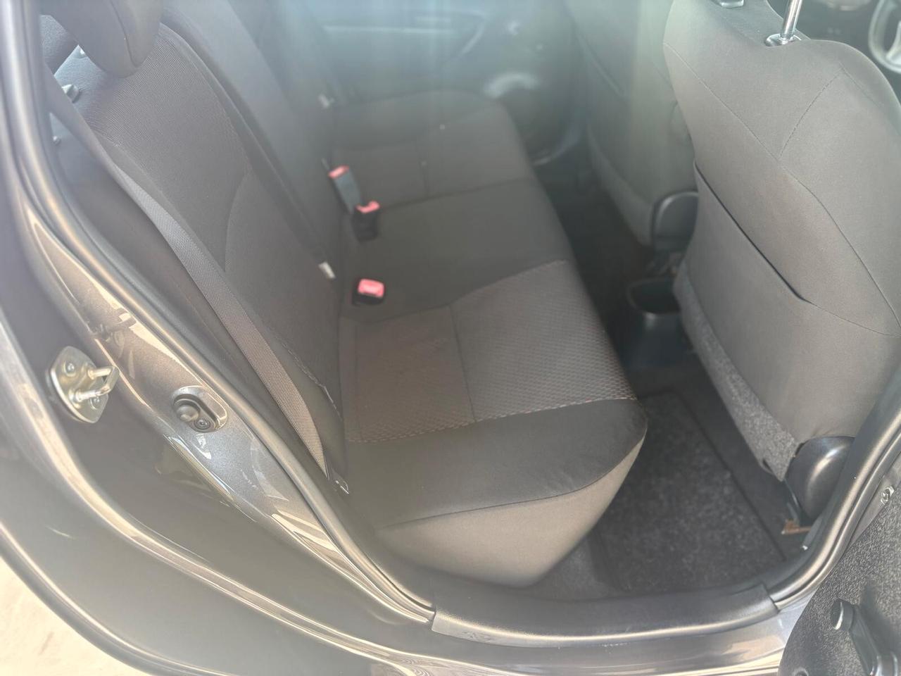 Toyota Yaris 1.4 D-4D 5 porte Lounge