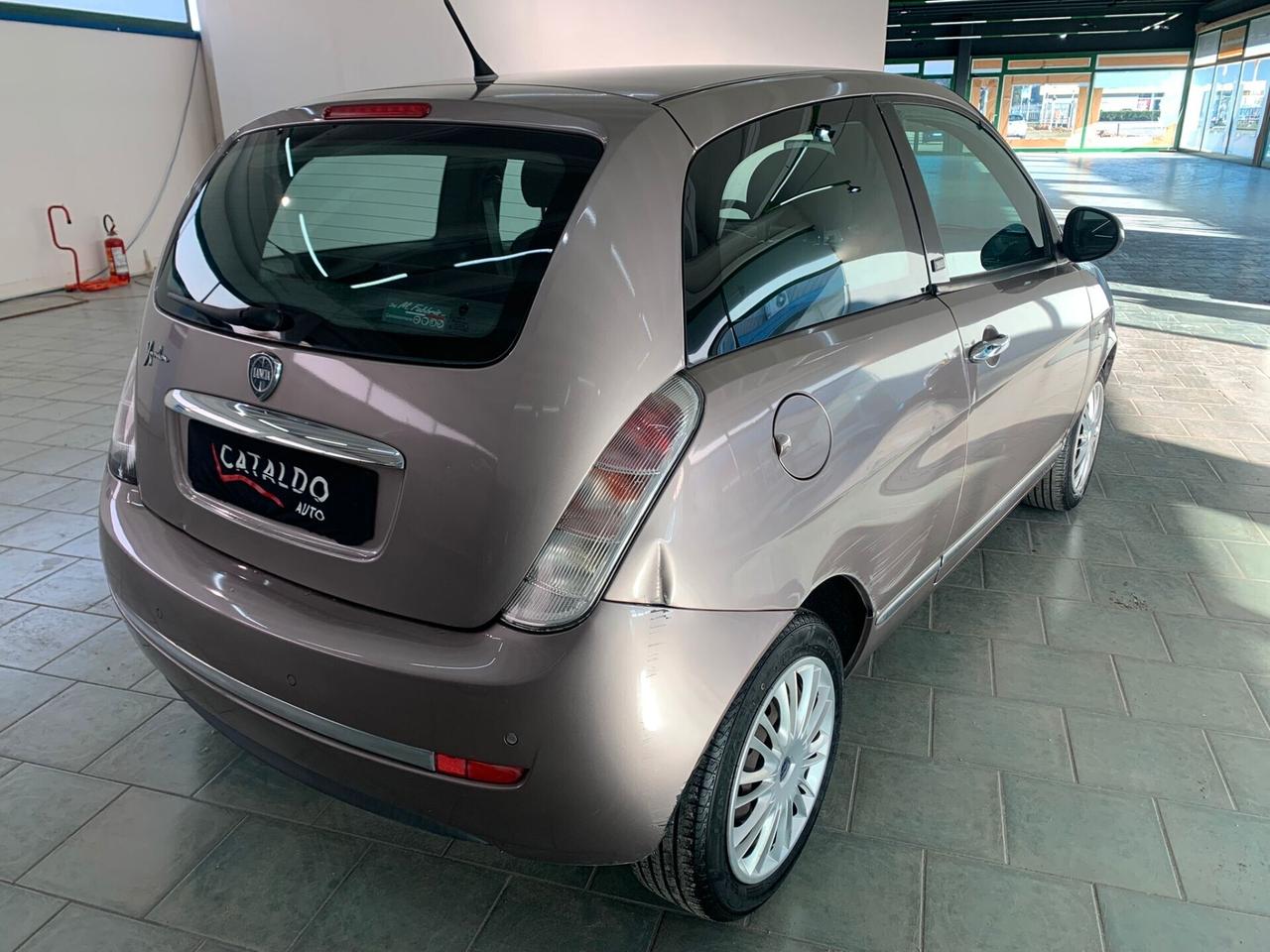 Lancia Ypsilon 1.2 69 CV Diva