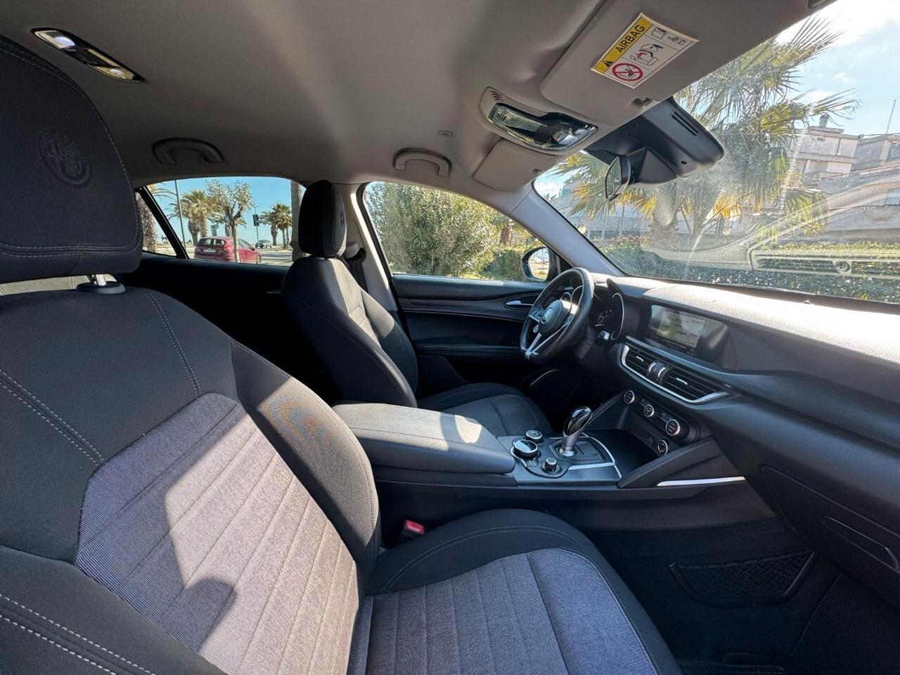 Alfa Romeo Stelvio 2.2 Turbodiesel 180 CV AT8 Q4 Business