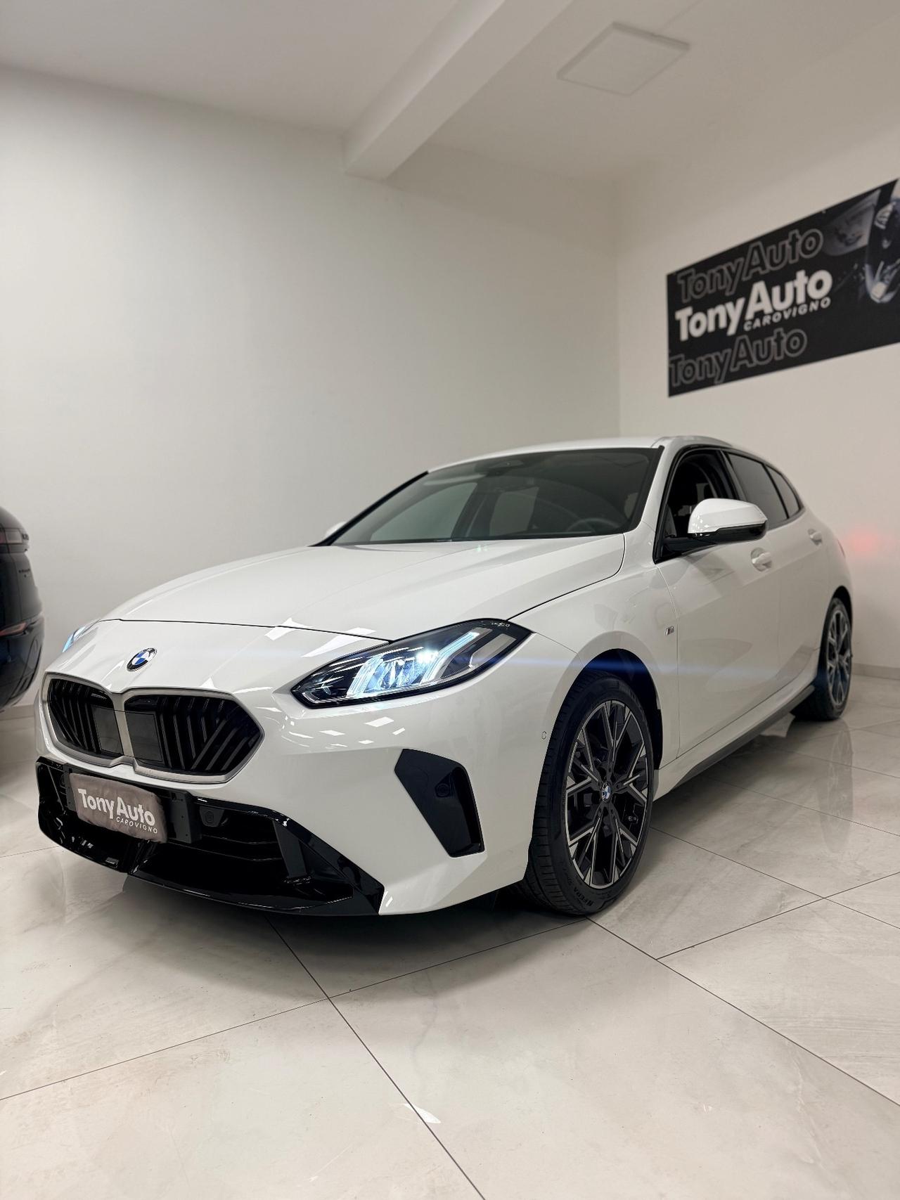 Bmw 118 118d MSport design LUCI SOFFUSE,APPLE CARPLAY,TELECAMERA.NAVI,GARANZIA UFFICIALE 24 MESI