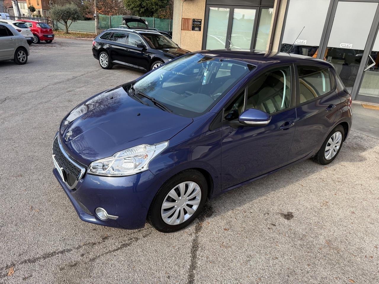 Peugeot 208 1.4 VTi 95 CV 5p - Neopatentati