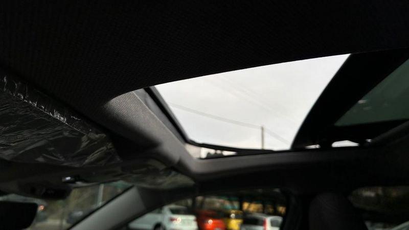 Jeep Avenger e-Hybrid 1.2 MHEV e-Hybrid Turbo Summit TETTO P. PELLE