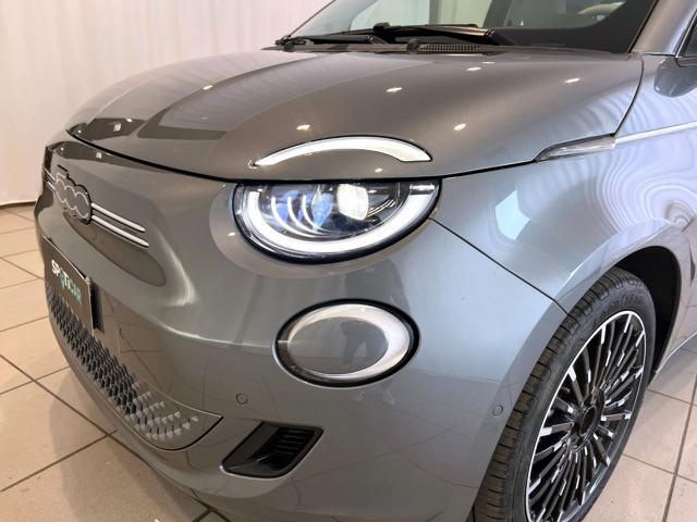 FIAT 500e La Nuova 500 - La Prima By Bocelli Berlina