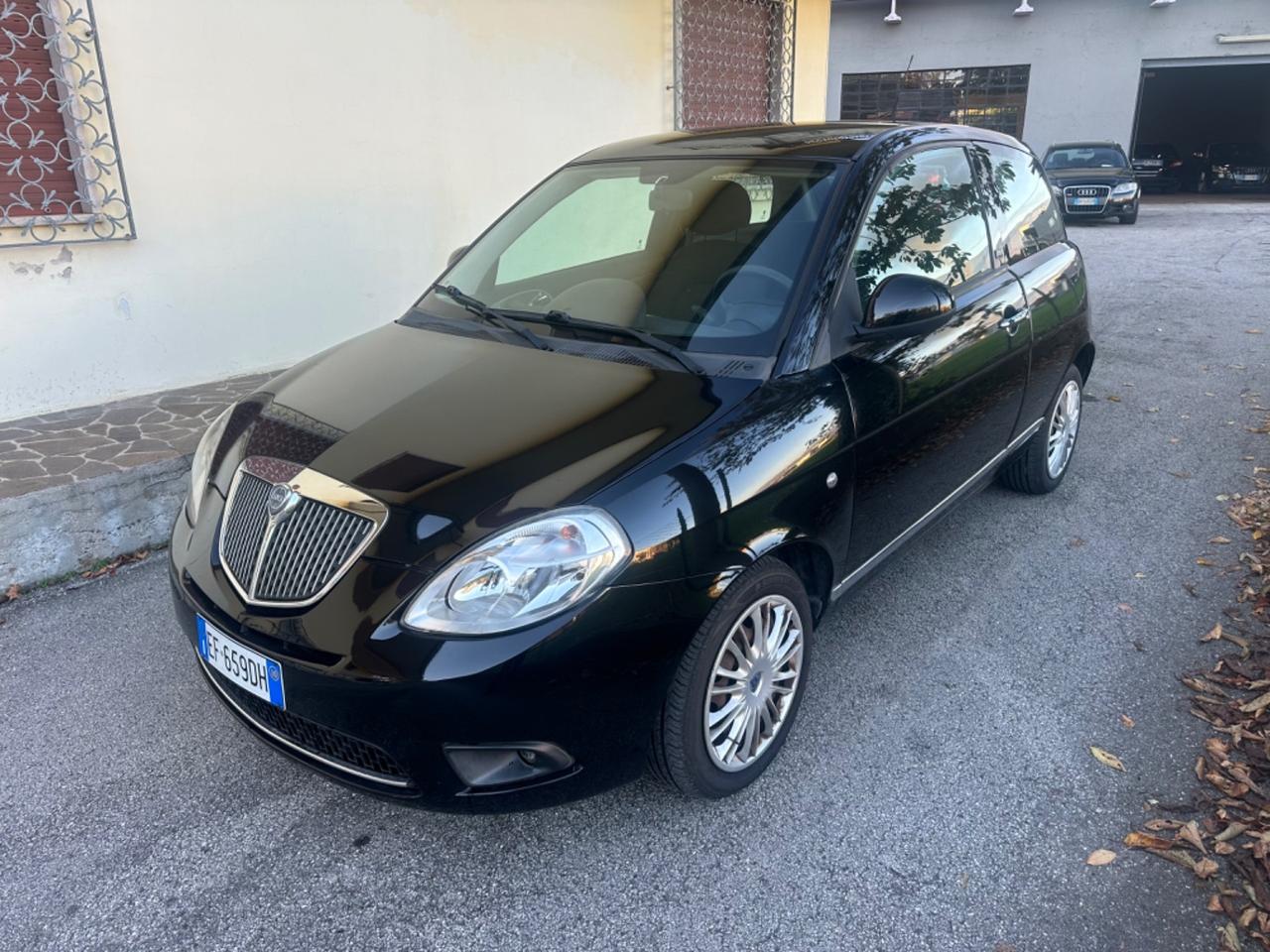 Lancia Ypsilon 1.2 69 CV Diva