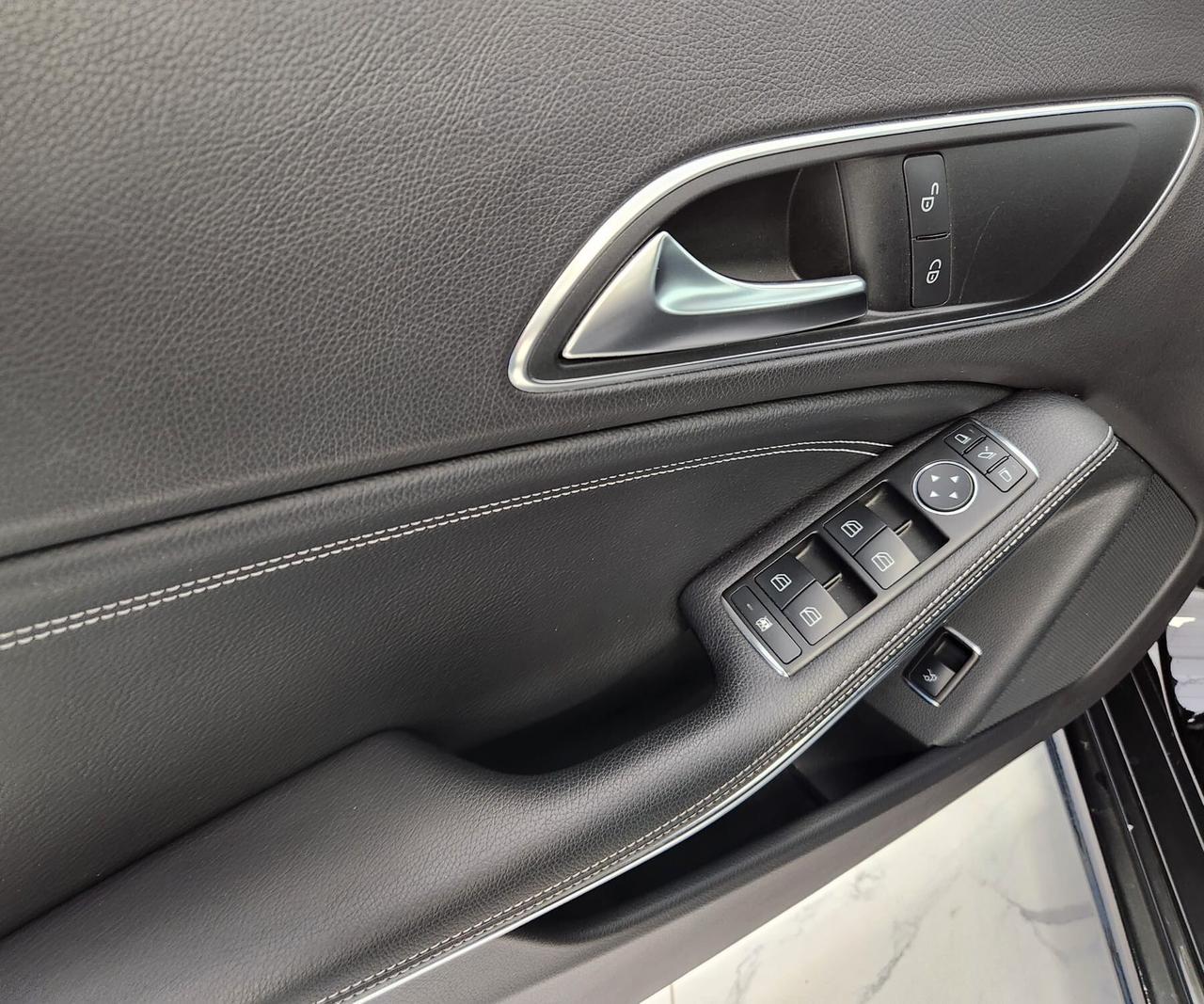 Mercedes-benz CLA 220 Automatic Premium
