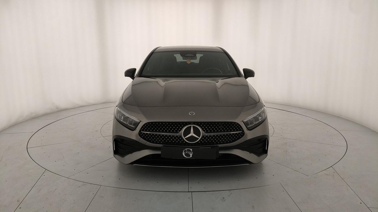 Mercedes-Benz A 200 d Premium auto