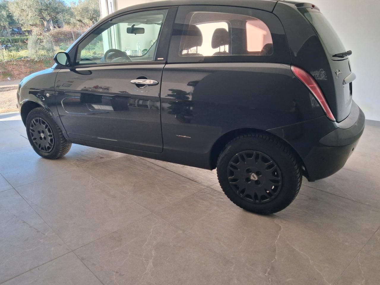 Lancia Ypsilon 1.2 tenuta maniacale