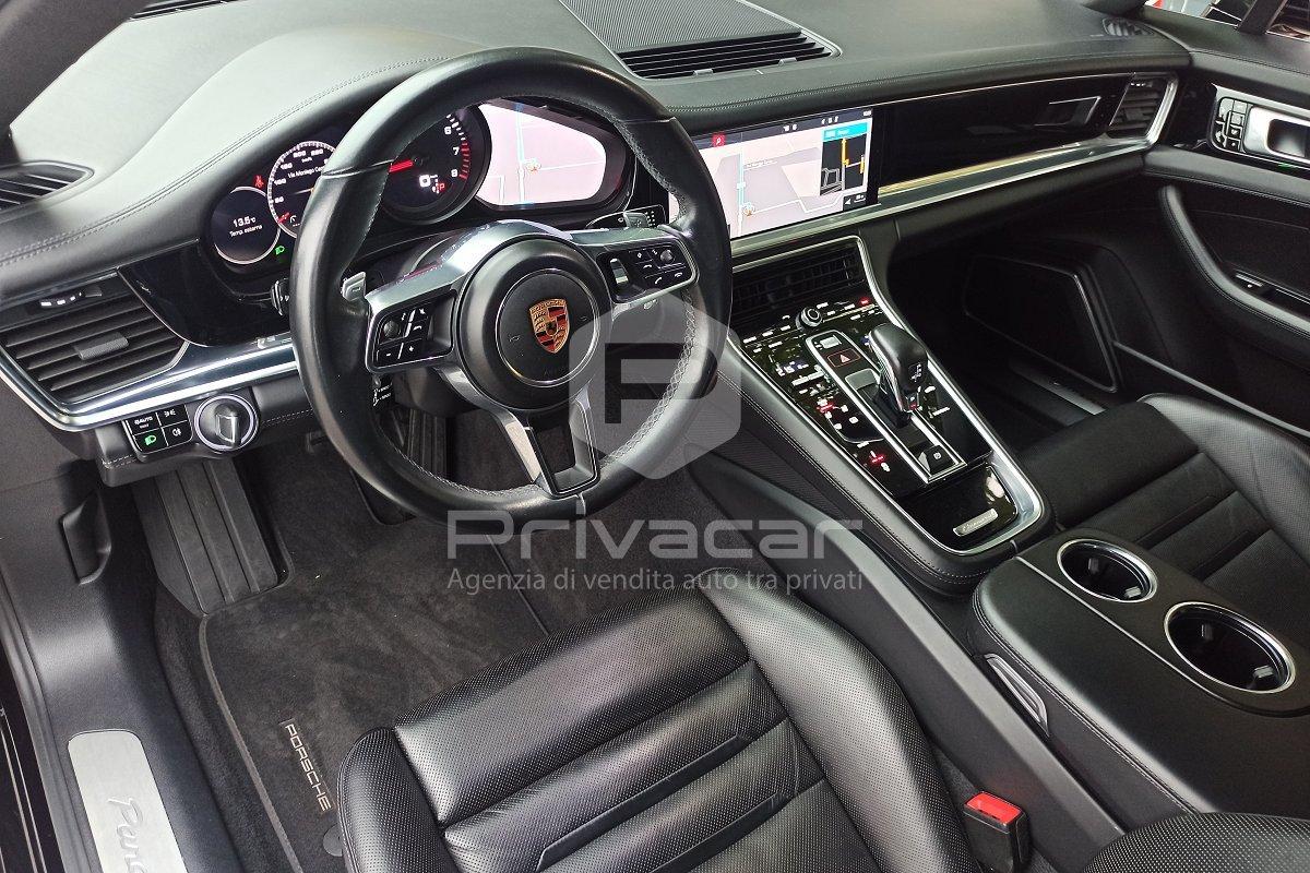 PORSCHE Panamera 3.0 4