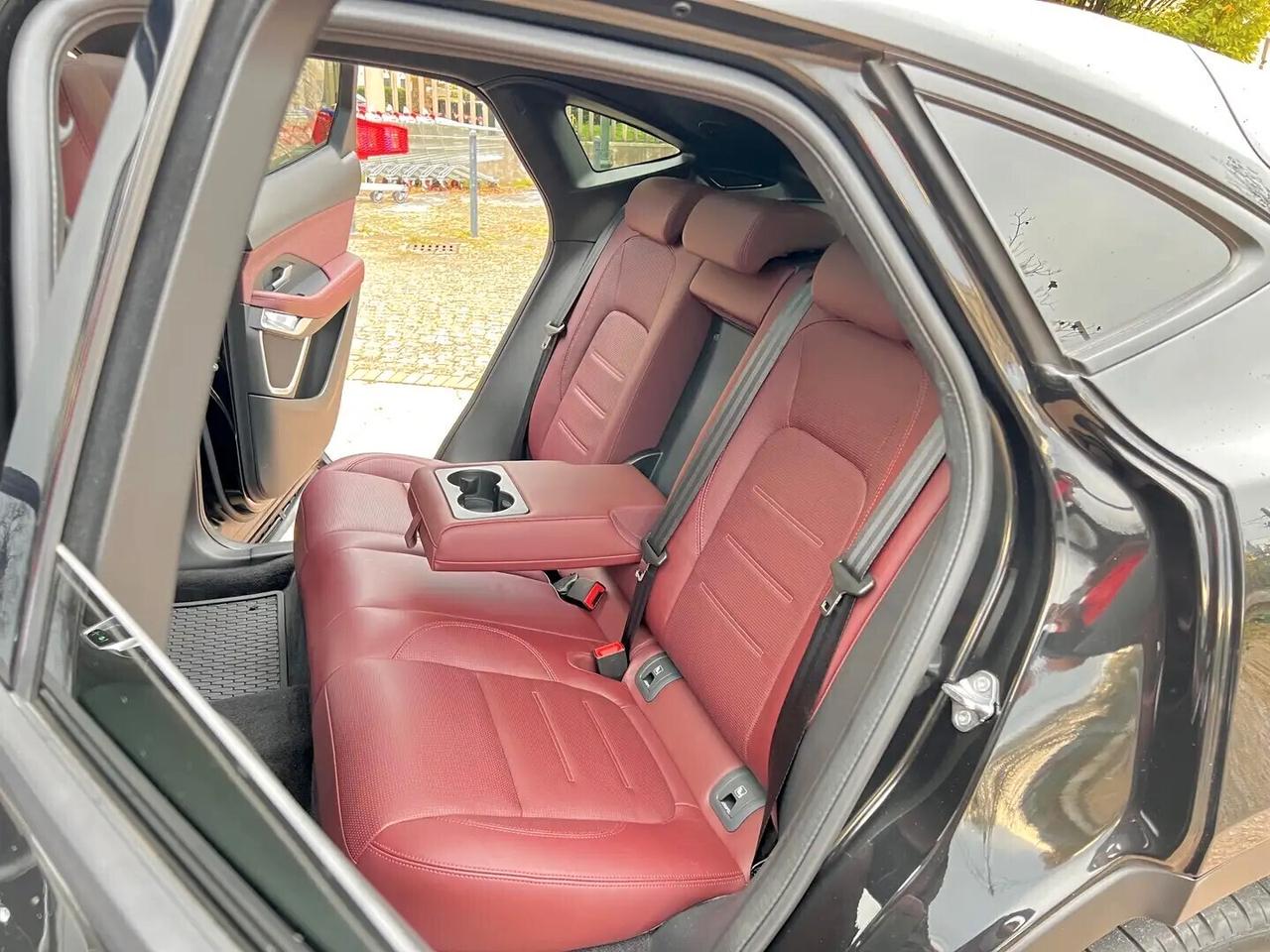 Jaguar E-Pace 2.0D I4 204 CV AWD Auto R-Dynamic HSE