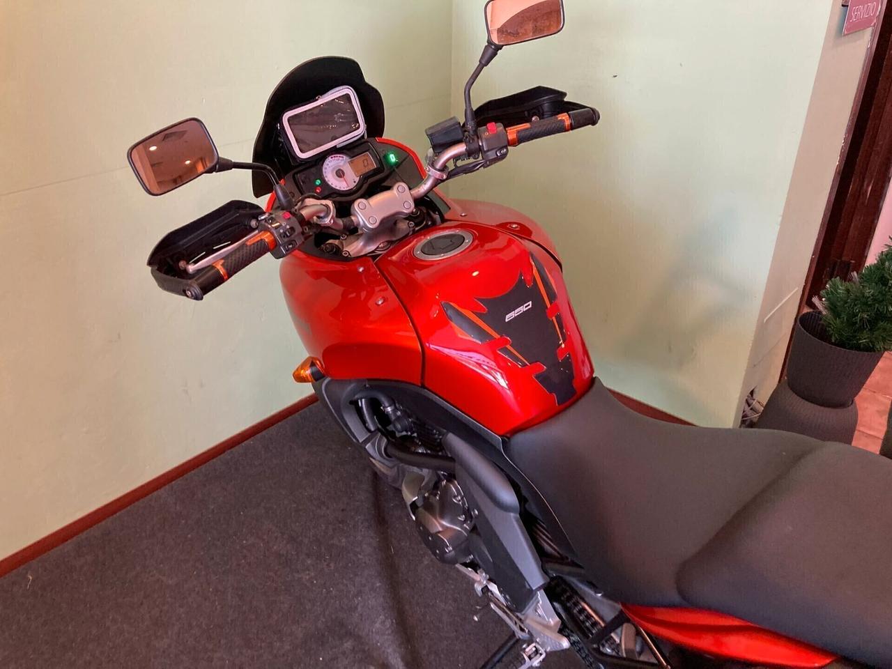 KAWASAKI VERSYS 650
