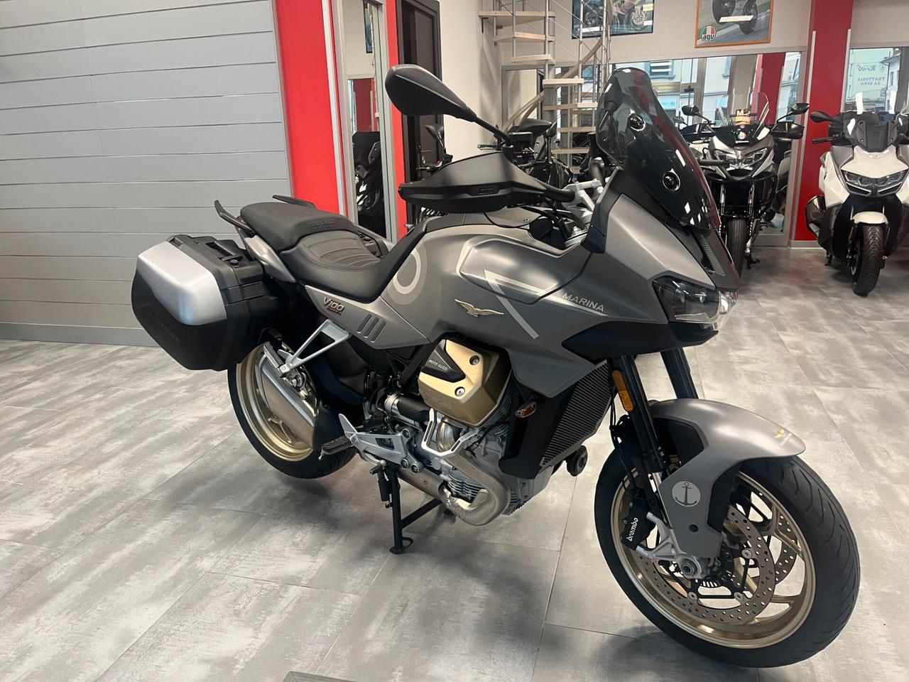 Moto Guzzi V100 Mandello Aviazione Navale