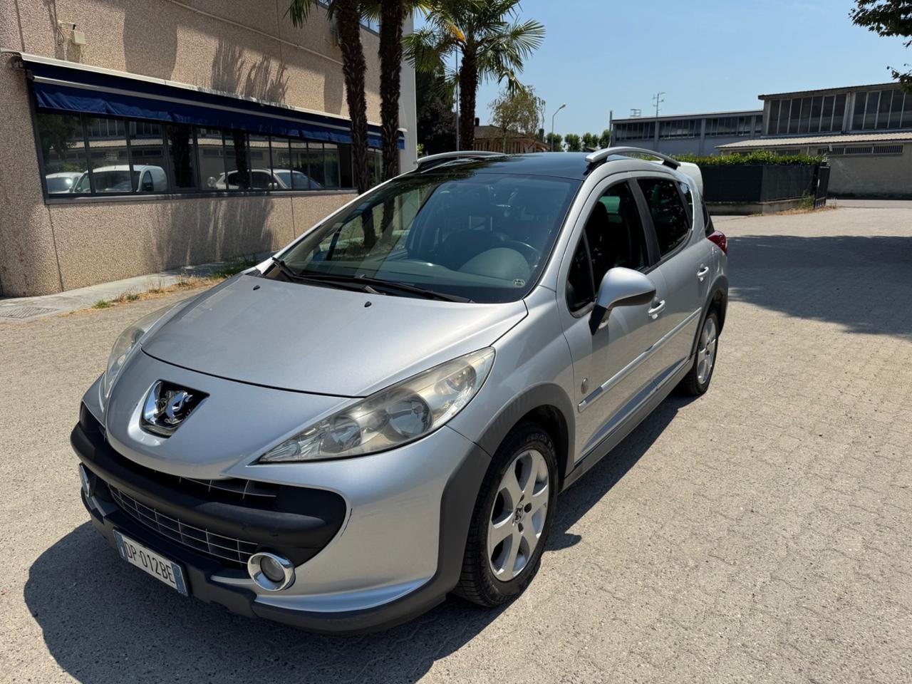 Peugeot 207 1.6 HDi 90CV 2008