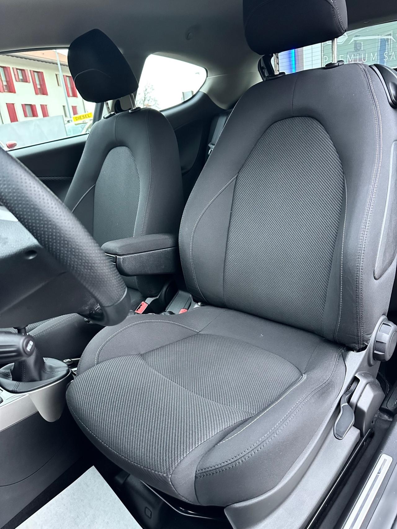 Alfa Romeo MiTo 1.4Bz 78Cv Distinctive - Neopatentati