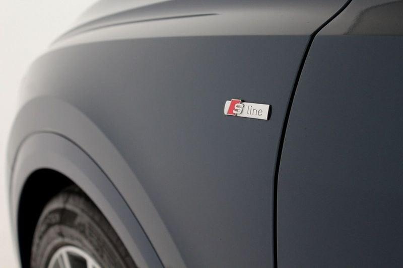 Audi Q8 50 TDI 286 CV quattro tiptronic Sport S-LINE ** MATRIX + TETTO **