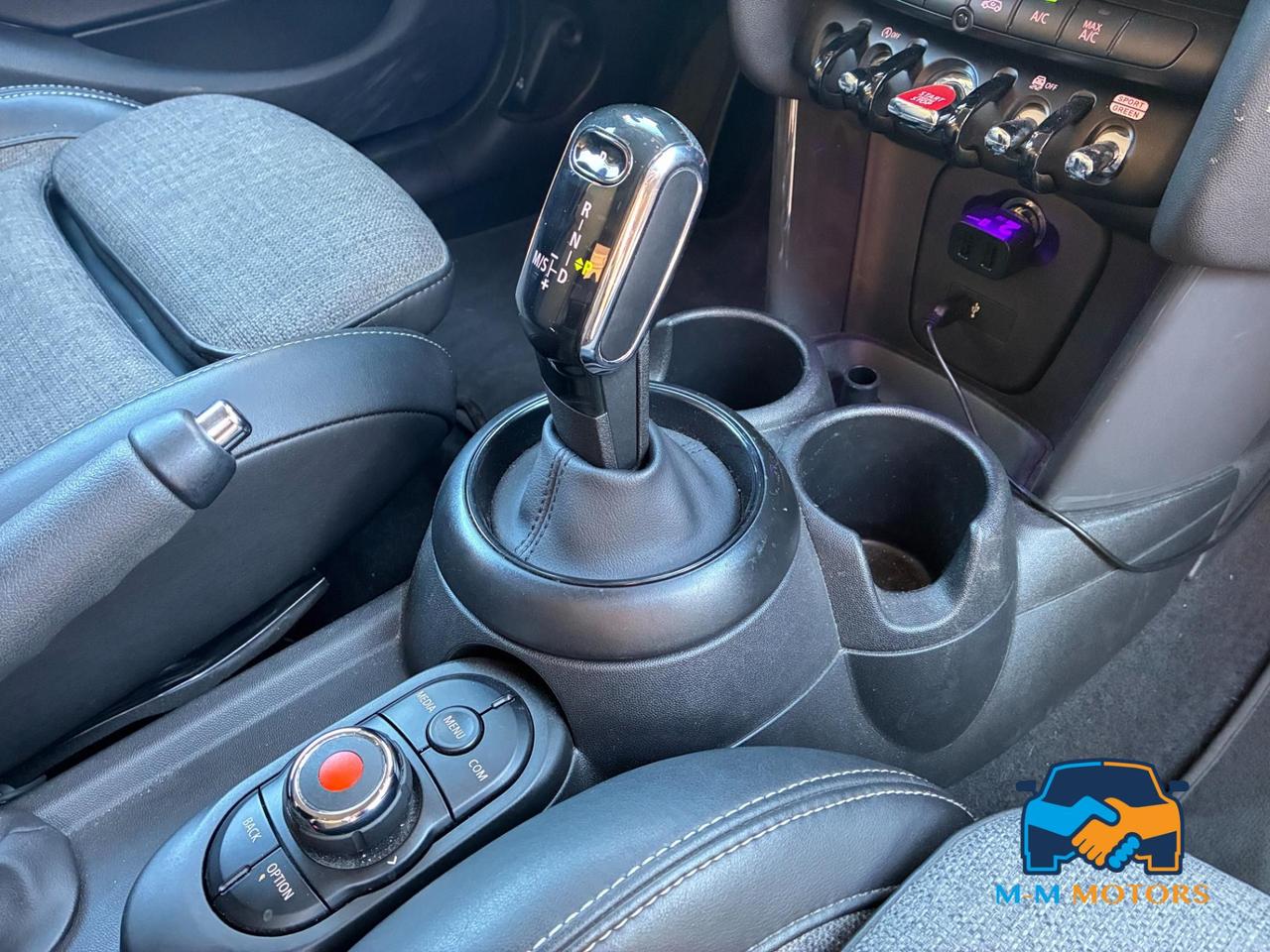 Mini Cooper 5p auto Hype 136 cv