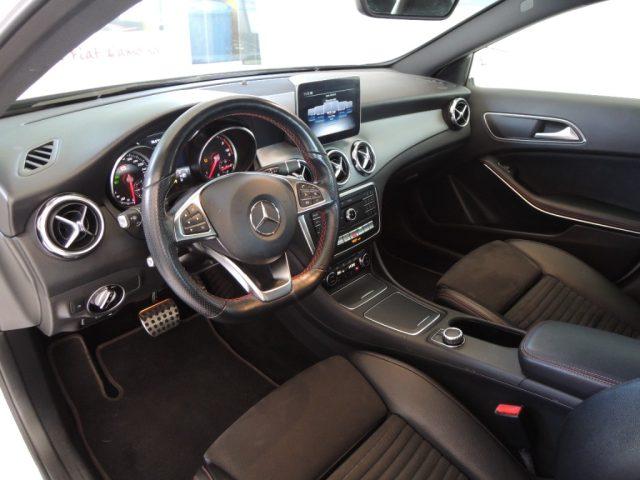 MERCEDES-BENZ GLA 200 d Automatic Premium