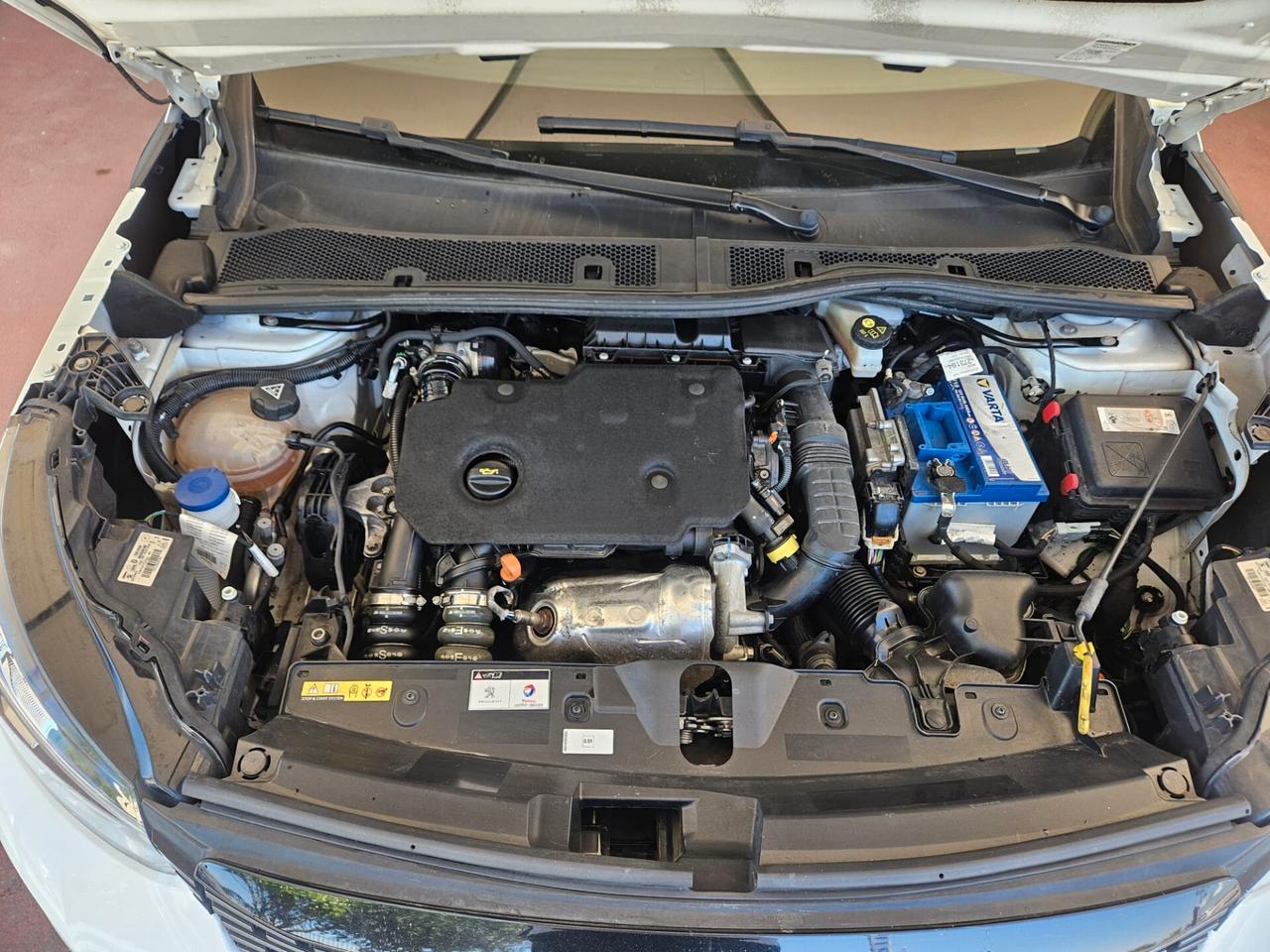 Peugeot 2008 BlueHDi 100 S&S GT Line