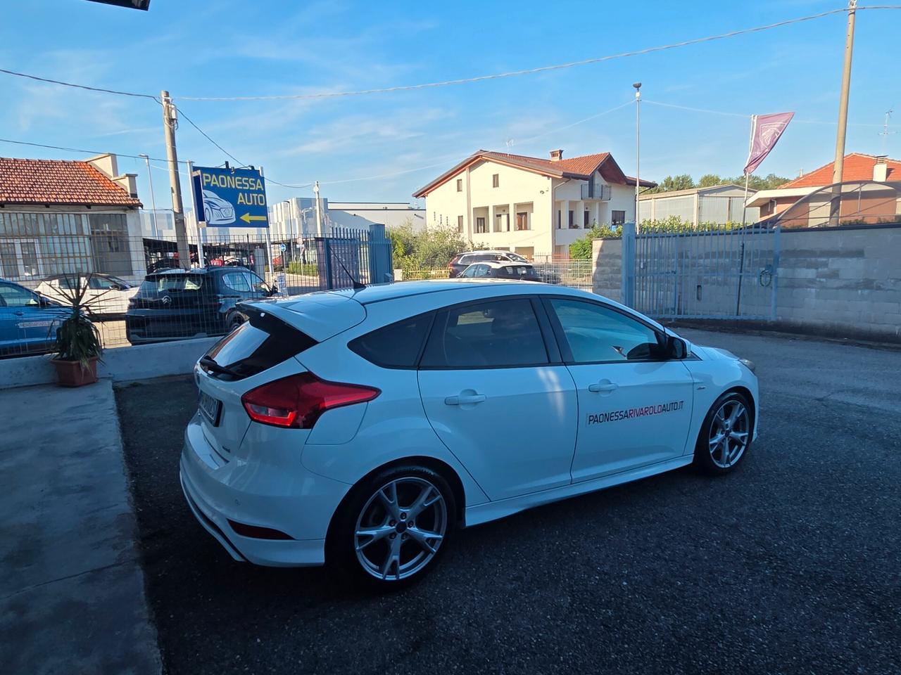 Ford Focus 125 CV ST Line