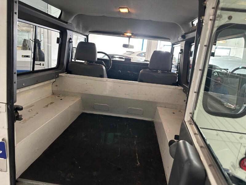 LAND ROVER Defender Defender 90 2.5 Td5 Station...