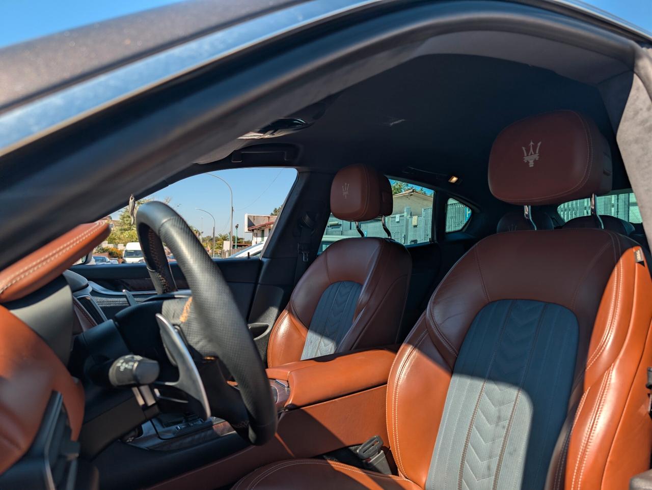Maserati Levante V6 Diesel 275 CV AWD Granlusso
