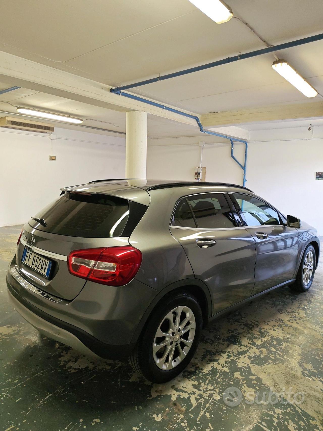 Mercedes-Benz GLA200d 136cv Business