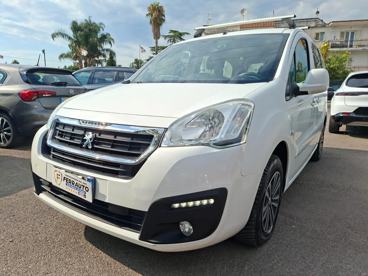 Peugeot Partner Tepee Mix BlueHDi 120 S&S Active