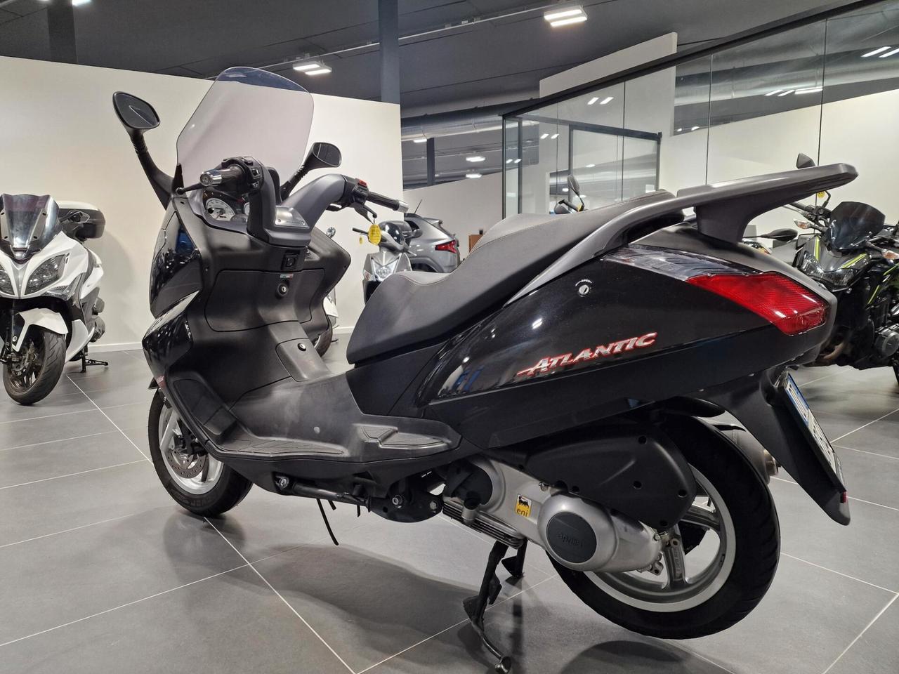 Aprilia Atlantic 300 Nero 2011