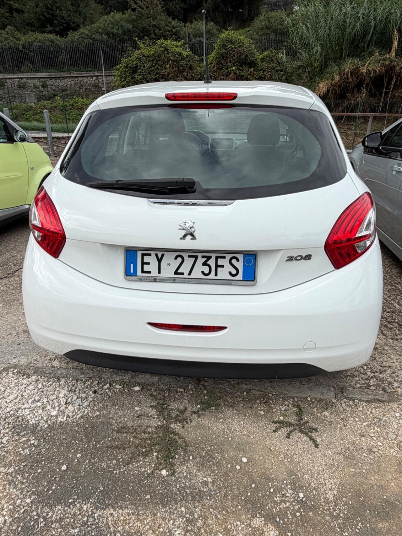 Peugeot 208 PureTech 82 5 porte Allure CERCHI CLIMA CRUISE MULTIFUNZIONE BLUETOOTH NAVI NEO PATENTAT