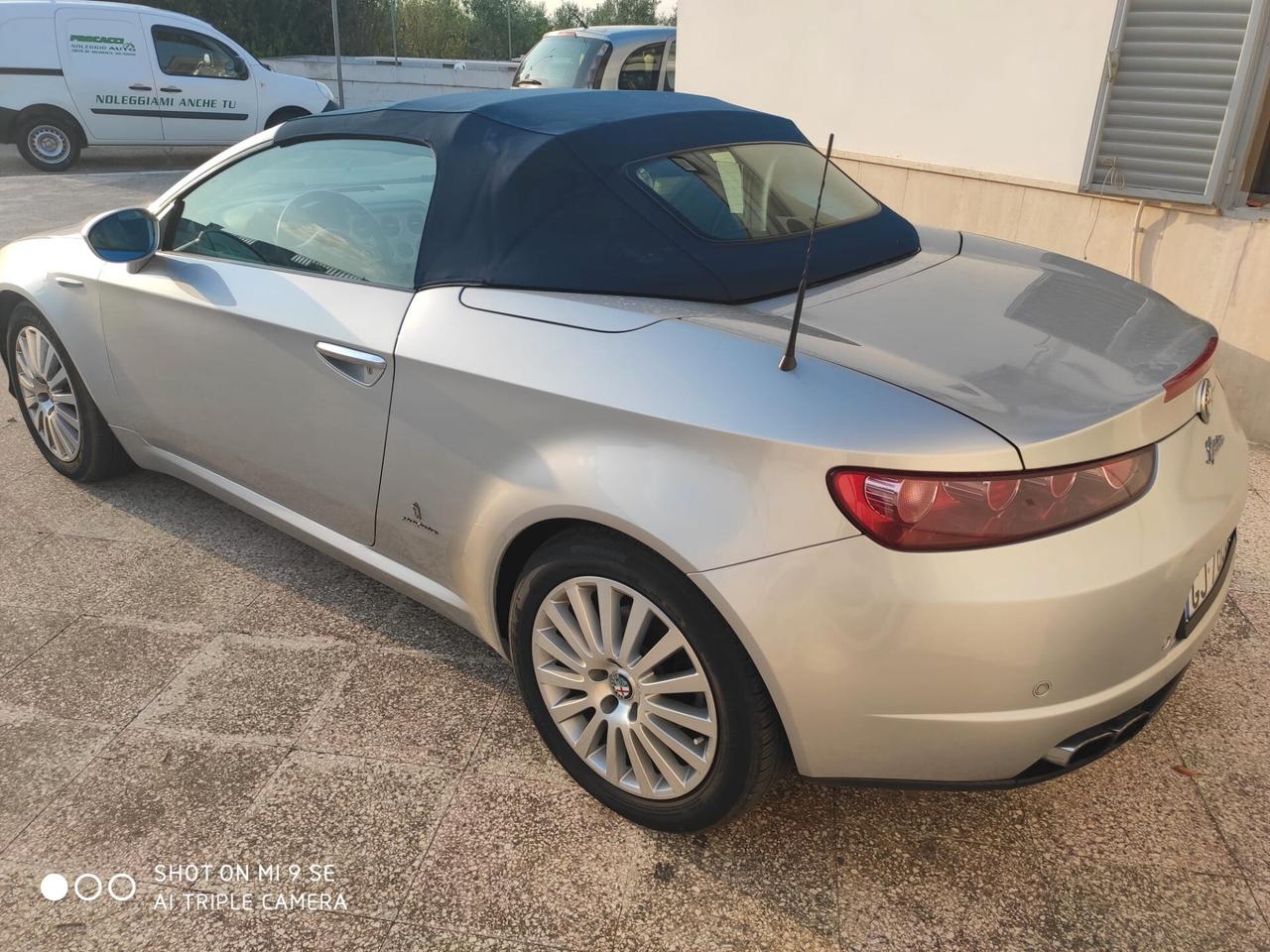 Alfa Romeo Spider 2.2 JTS