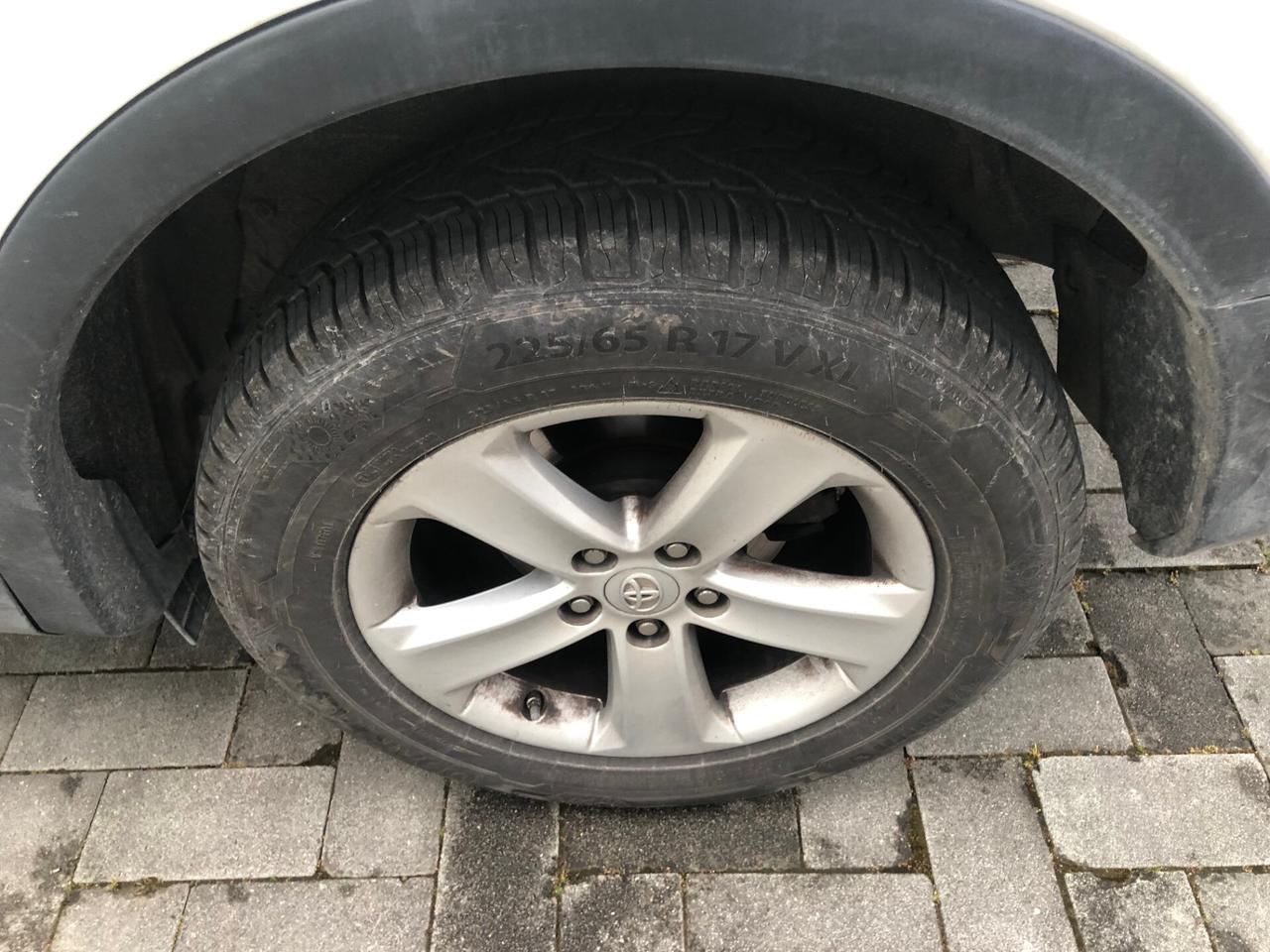 Toyota RAV 4 RAV4 2.0 D-4D 2WD Active