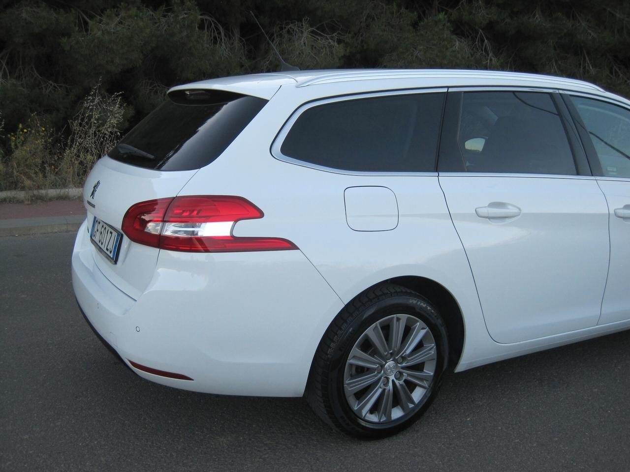 Peugeot 308 BlueHDi 130 S&S EAT8 Allure