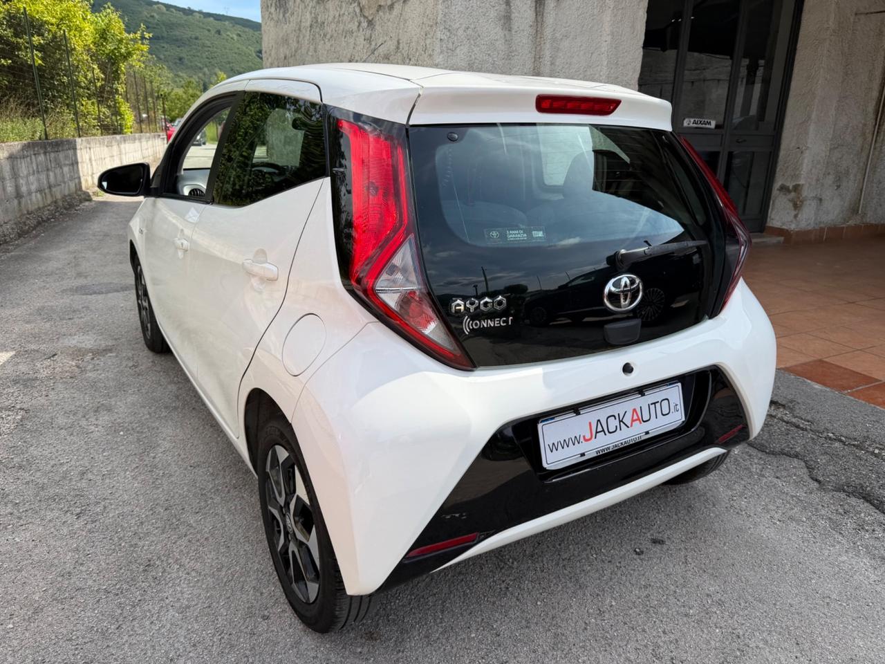 Toyota Aygo 1.0 VVT-i 72 CV 5 porte x-cool