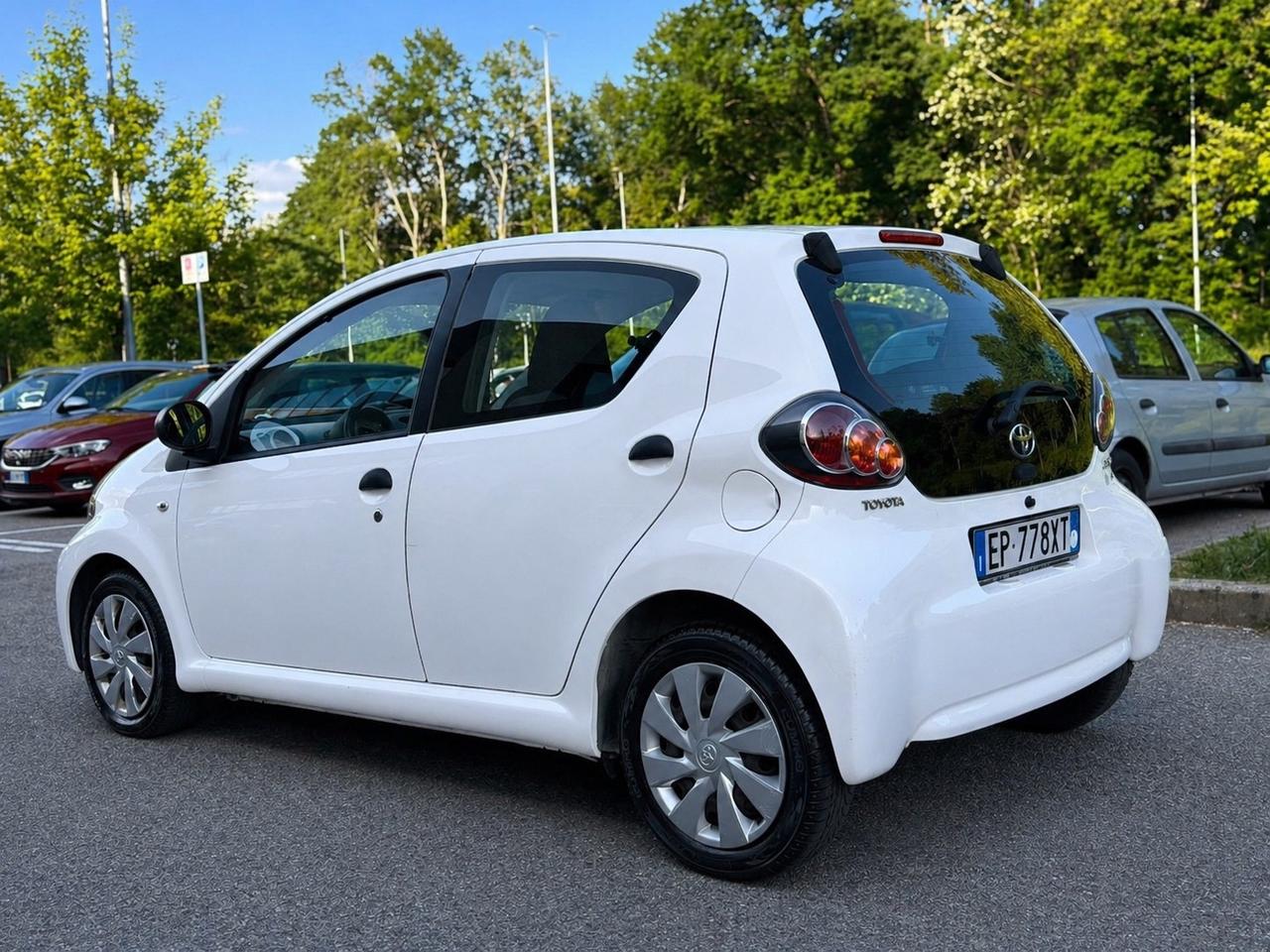 Toyota Aygo 1.0 12V VVT-i 5 porte Active Connect