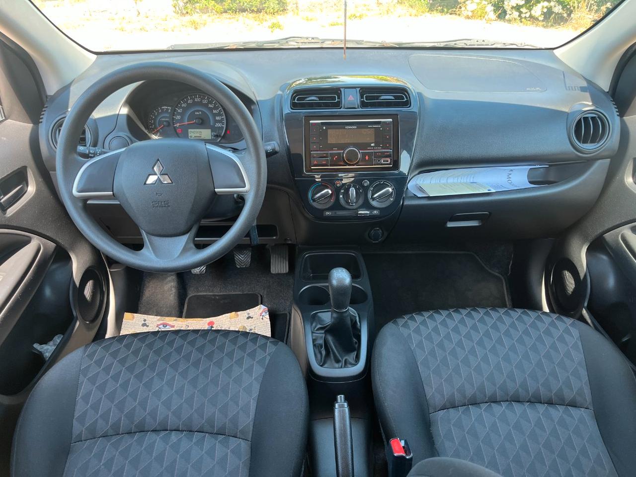 Mitsubishi Space Star 1.2 Invite radio