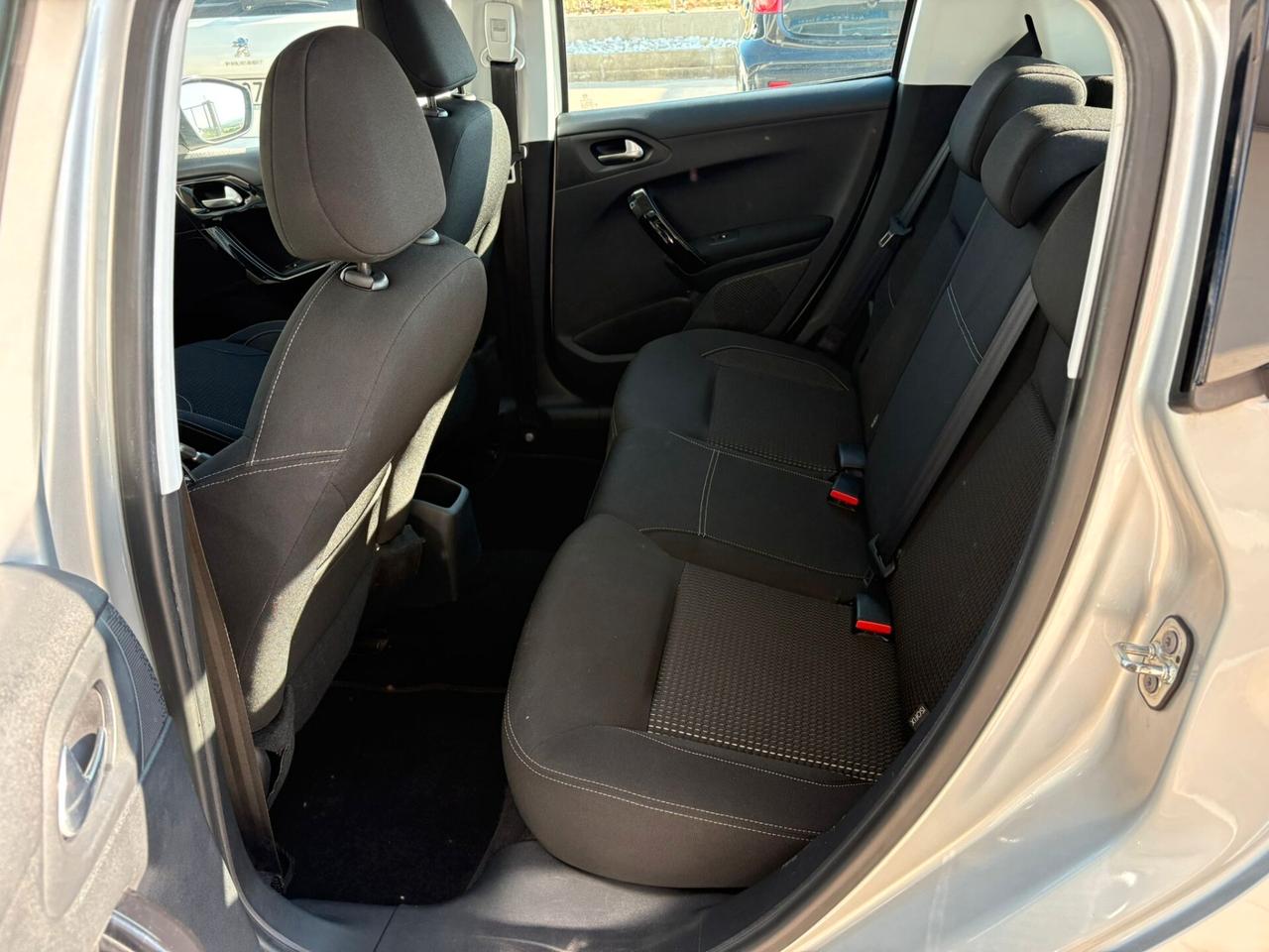 Peugeot 208 BlueHDi 75 5 porte Allure