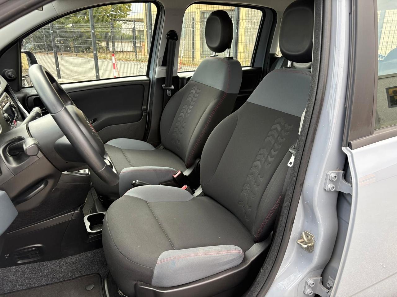 Fiat Panda 1.2 - 5 POSTI - ADATTA NEOPATENTATI - GOMMATA NUOVA