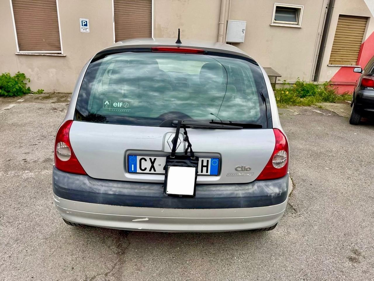 Renault Clio 1.2 16V cat 5 porte Luxe Privilège