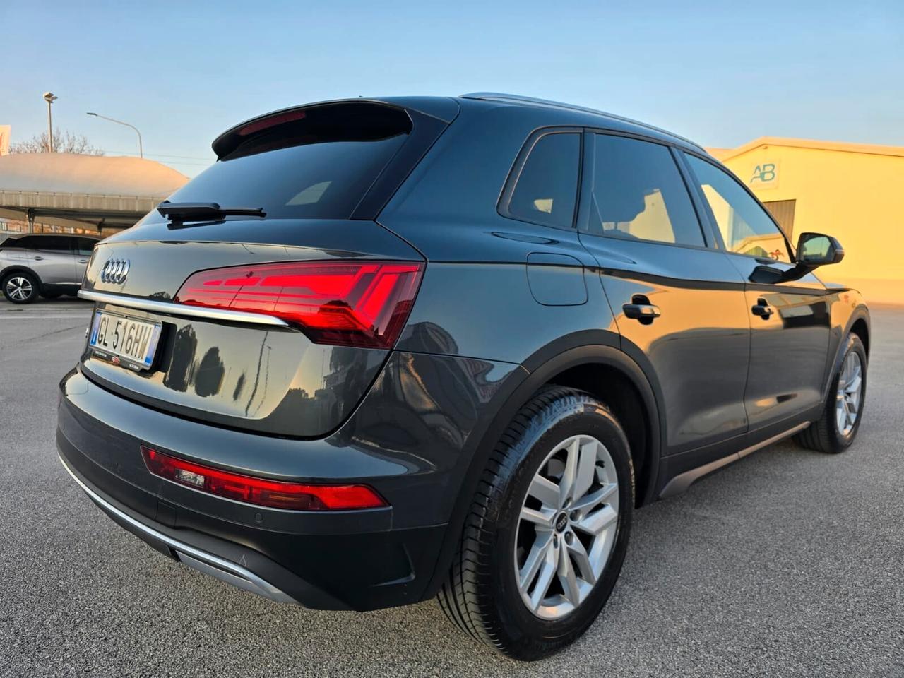 Audi Q5 35 TDI S tronic Business