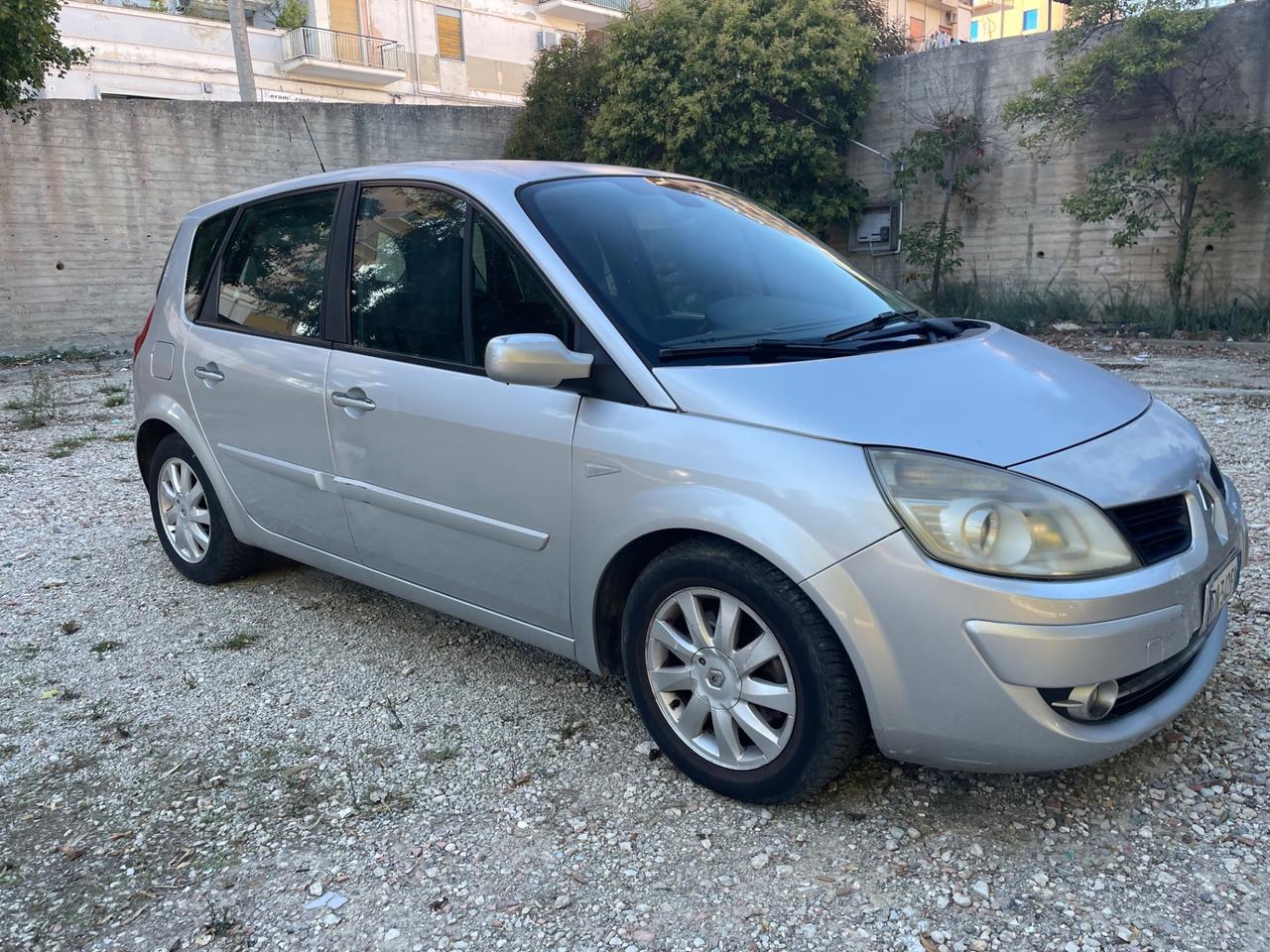 Renault Scenic Scénic 1.9 dCi/130CV Serie Speciale
