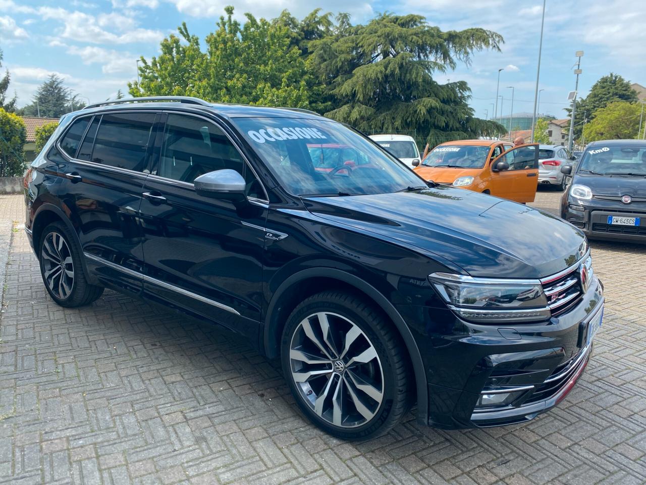 Volkswagen Tiguan Allspace 2.0 TDI SCR DSG 4MOTION R-Line