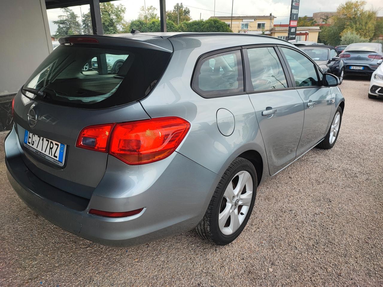 Opel Astra 1.6 115CV Sports Tourer Cosmo