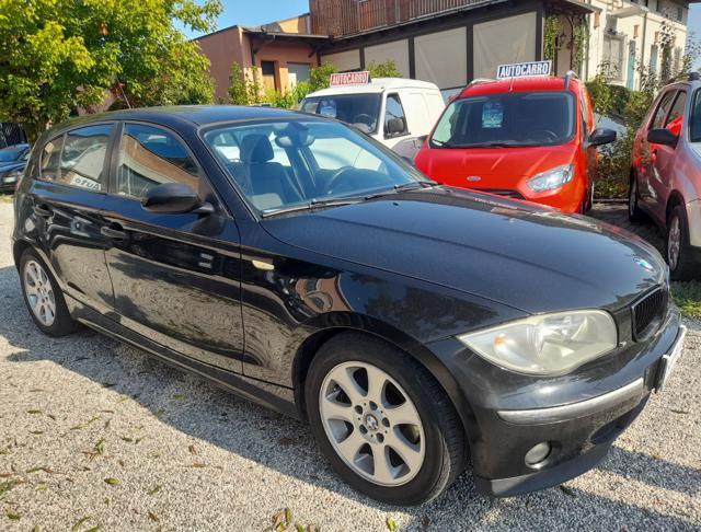 BMW 118 d 5 porte Attiva