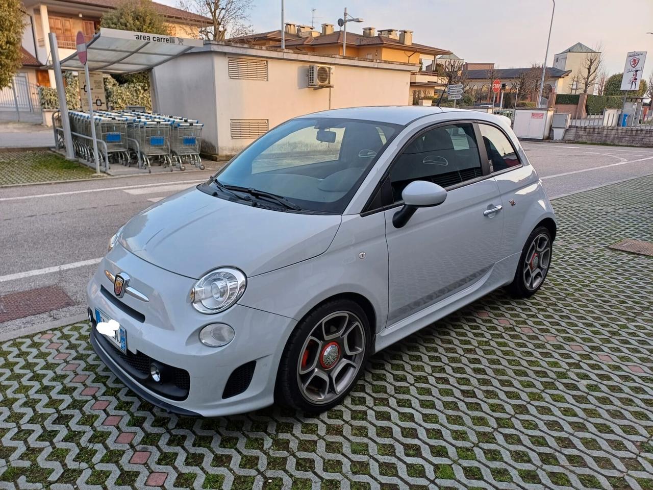 Abarth 500 1.4 Turbo T-Jet 135 cv