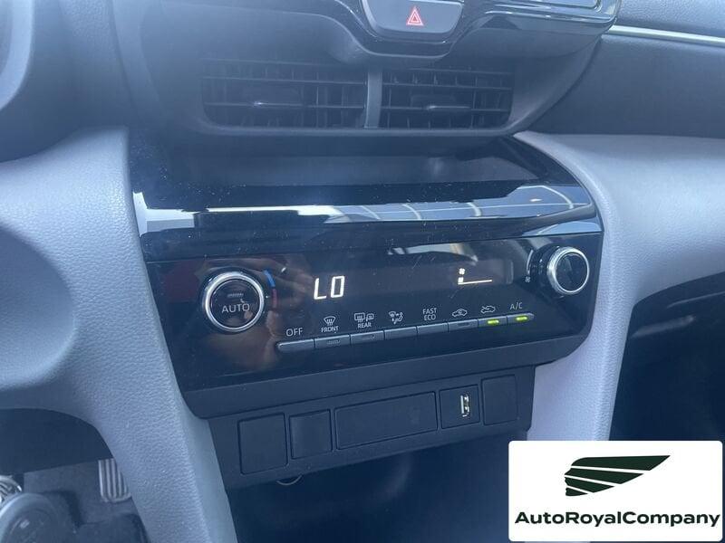 Toyota Yaris Cross 1.5 Hybrid 5p. Business IVA ESPOSTA